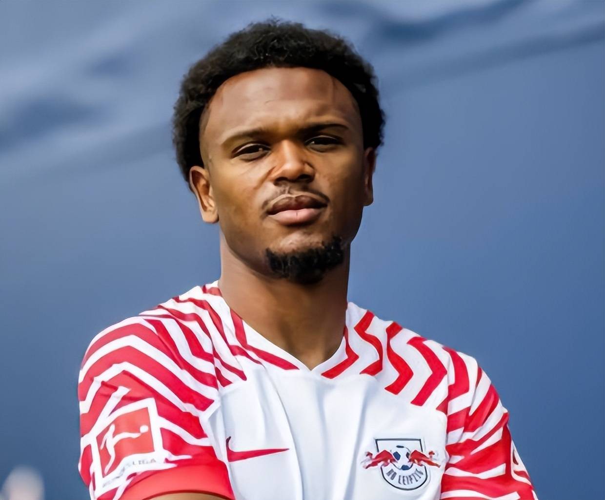 江南官网入口 -包含窗口期埃因霍温调整名单以备法甲；队长鼓劲环节打磨；赛场秩序良好；球队文化再被提及的词条