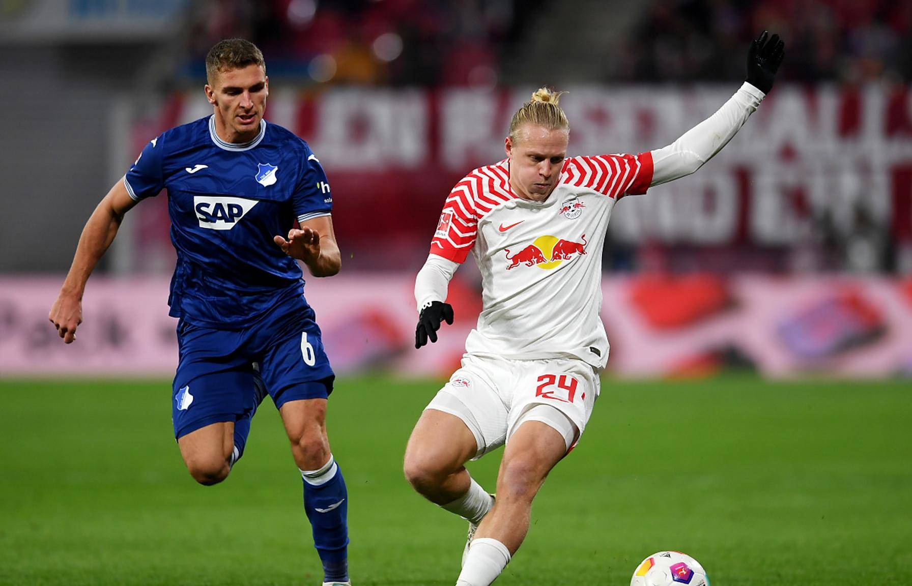 江南在线入口 -转折点莱比锡更衣室发声，德国杯集结日攻防权衡，引发热议，身体对抗强度拉满 